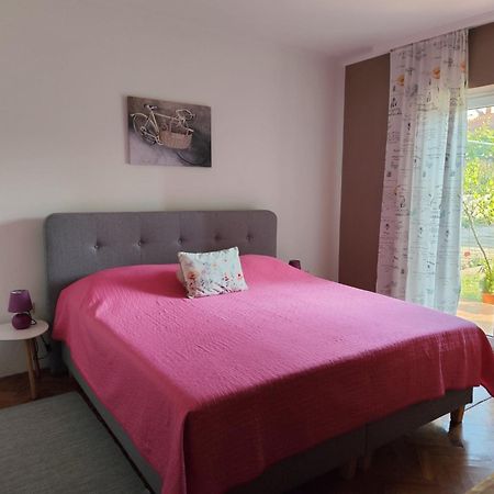 Apartment Suzi Valdebek Пула Екстер'єр фото