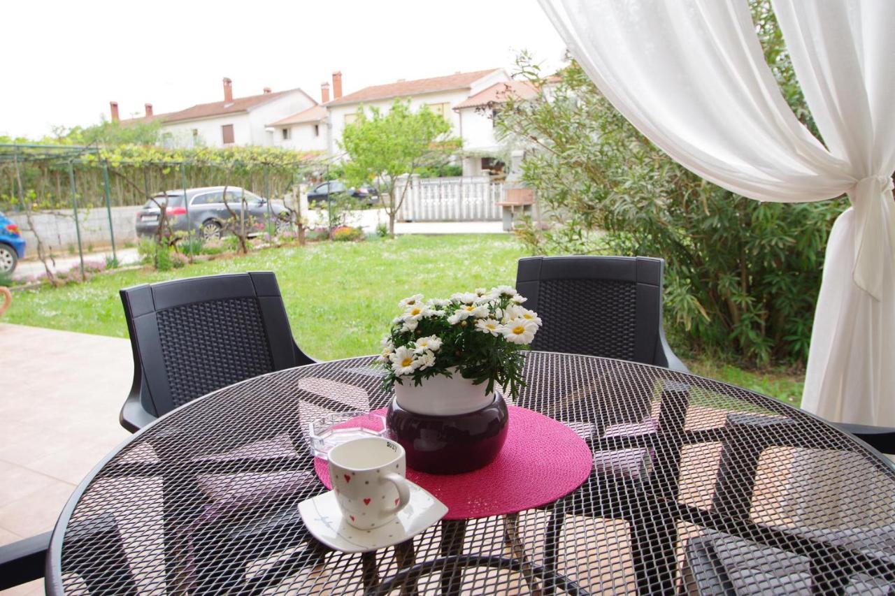 Apartment Suzi Valdebek Пула Екстер'єр фото